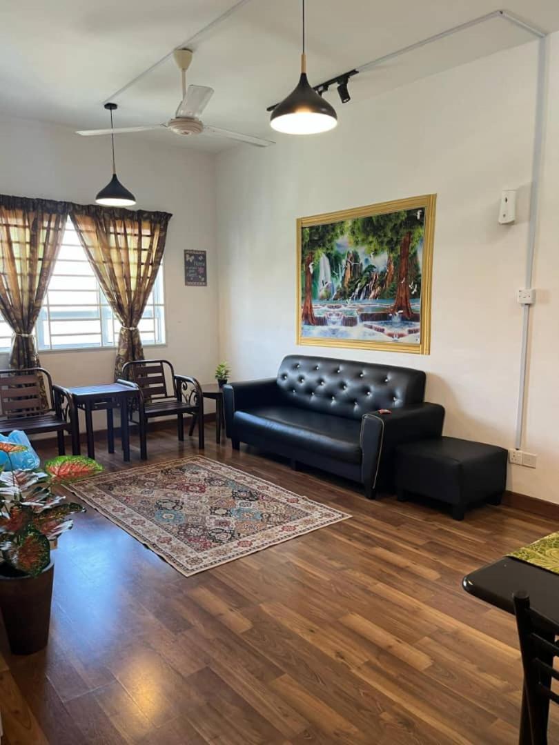 Anggerik Camelia Homestay Apartment Ladang Tok Pelam Kuala Terengganu Exterior foto